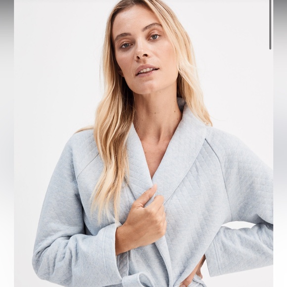 Haven Well Within Quilted Robe - Picture 4 of 12